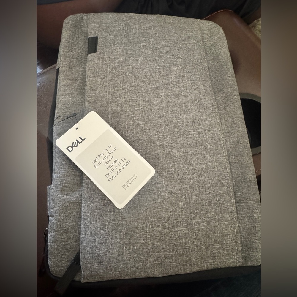 Dell Pro 11-14 Urban Sleeve NWT